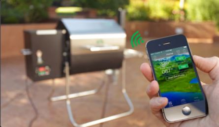 Easily Control and Monitor your WiFi Grill via Smartphone or Tablet